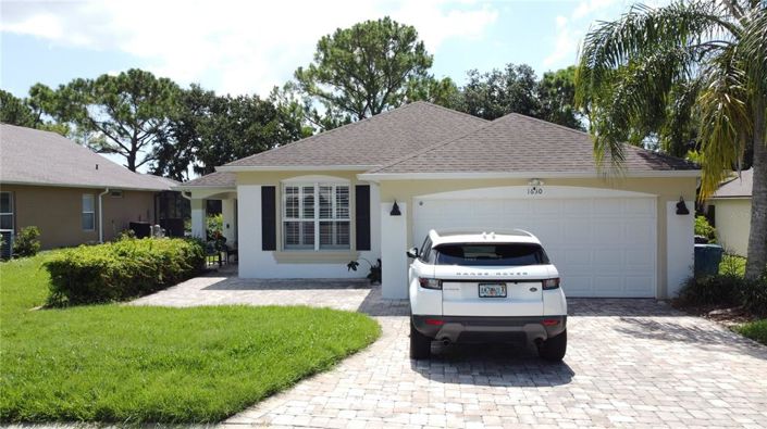 Image No.1-4 Bed Property for sale