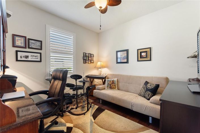 Image No.35-3 Bed Property for sale