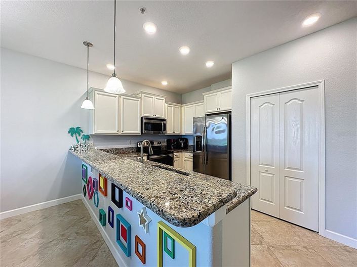 Image No.13-2 Bed Property for sale