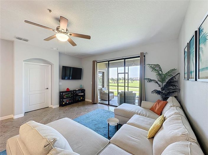 Image No.7-2 Bed Property for sale