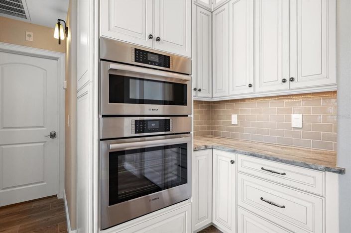 Image No.36-5 Bed Property for sale