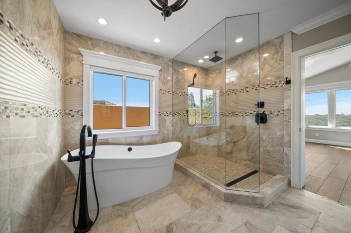 Image No.38-5 Bed Property for sale