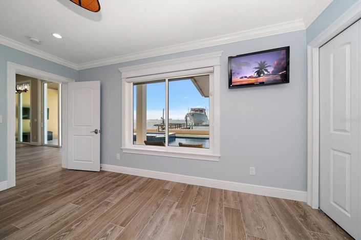 Image No.47-5 Bed Property for sale