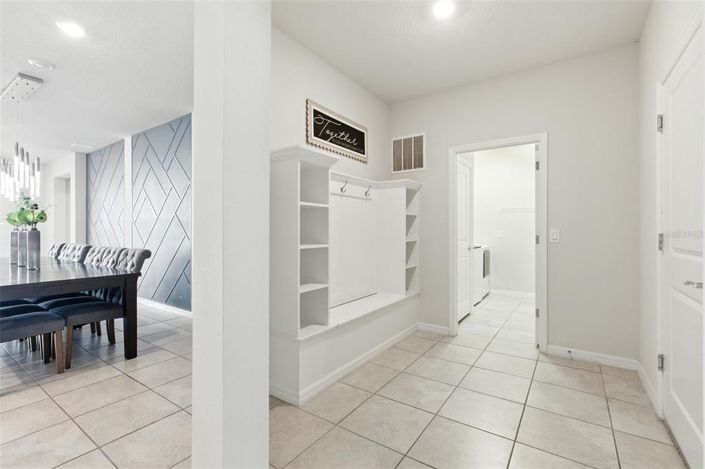 Image No.20-8 Bed Property for sale