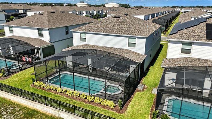 Image No.66-8 Bed Property for sale