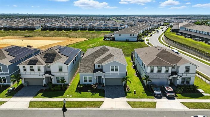 Image No.68-8 Bed Property for sale