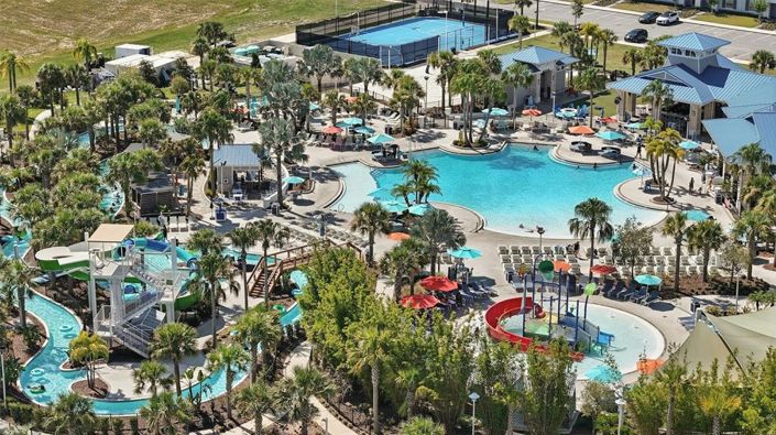 Image No.76-8 Bed Property for sale