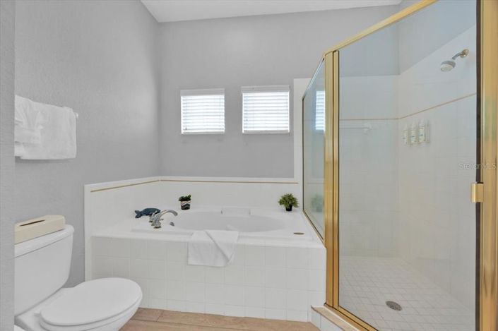 Image No.10-3 Bed Property for sale