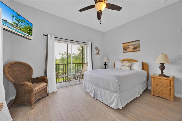 Image No.12-3 Bed Property for sale