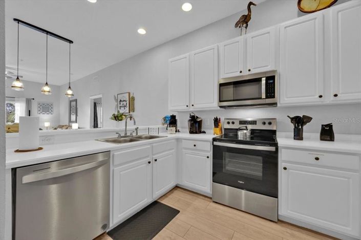 Image No.15-3 Bed Property for sale