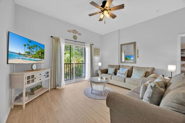 Image No.19-3 Bed Property for sale