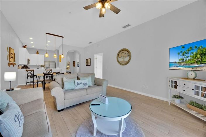 Image No.21-3 Bed Property for sale