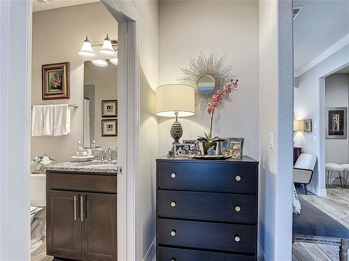 Image No.25-2 Bed Property for sale