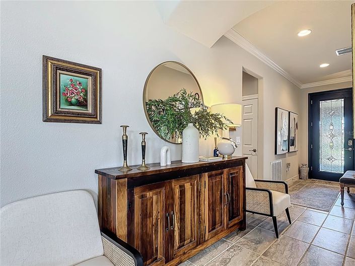 Image No.9-2 Bed Property for sale