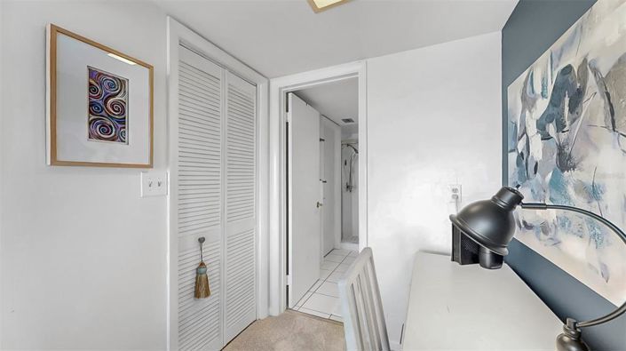 Image No.14-1 Bed Property for sale