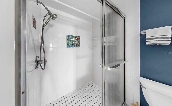 Image No.17-1 Bed Property for sale