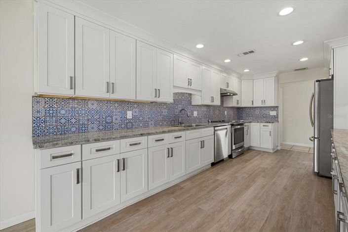 Image No.22-3 Bed Property for sale