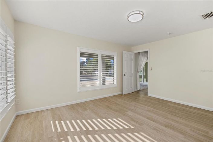 Image No.31-3 Bed Property for sale