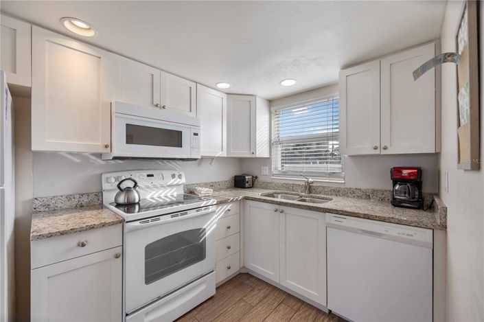 Image No.33-4 Bed Property for sale