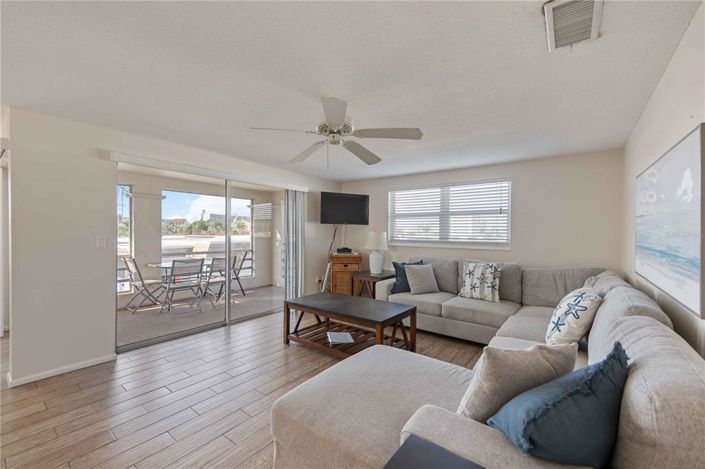 Image No.39-4 Bed Property for sale