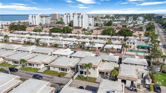 Image No.60-4 Bed Property for sale