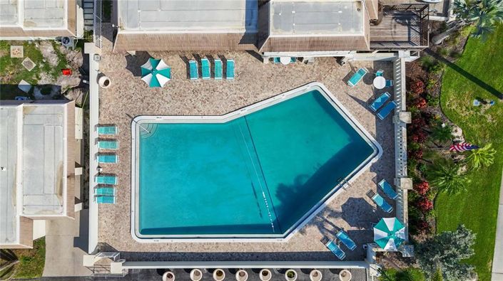 Image No.63-4 Bed Property for sale