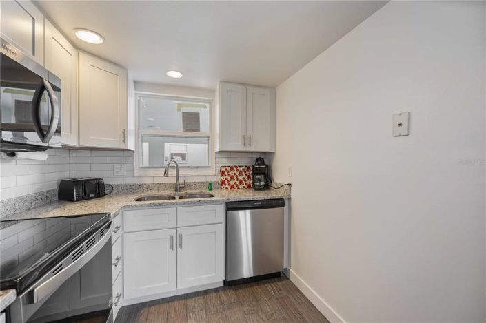 Image No.9-4 Bed Property for sale