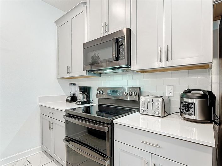 Image No.13-5 Bed Townhouse for sale