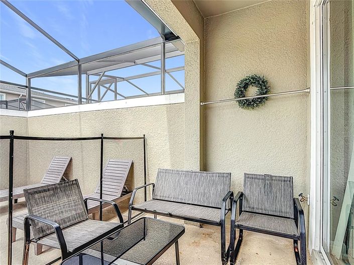 Image No.35-5 Bed Townhouse for sale