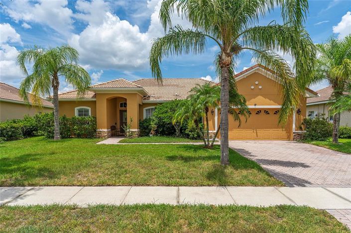 Image No.10-3 Bed Property for sale