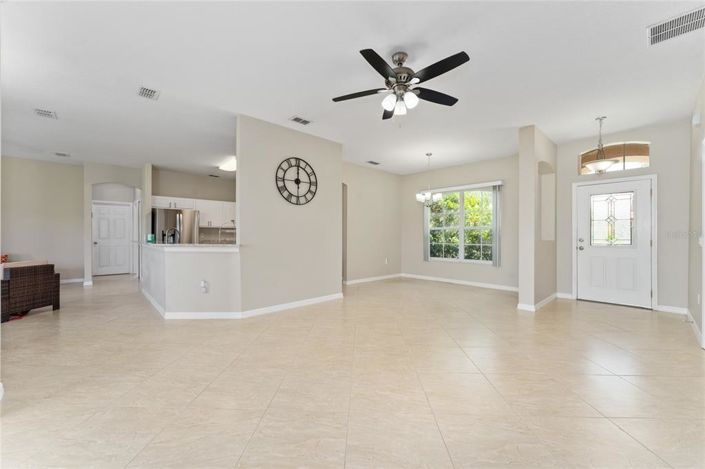 Image No.15-3 Bed Property for sale