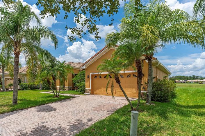 Image No.23-3 Bed Property for sale