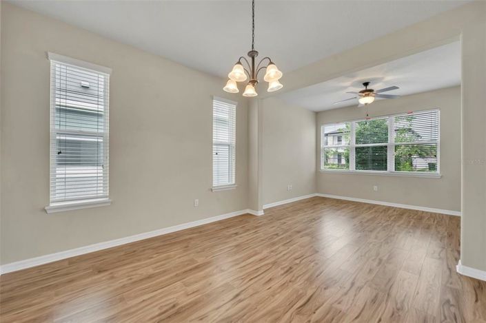 Image No.8-Propriété de 5 chambres à vendre à Kissimmee