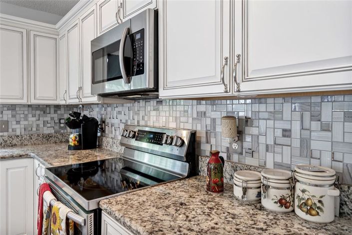 Image No.12-4 Bed Property for sale