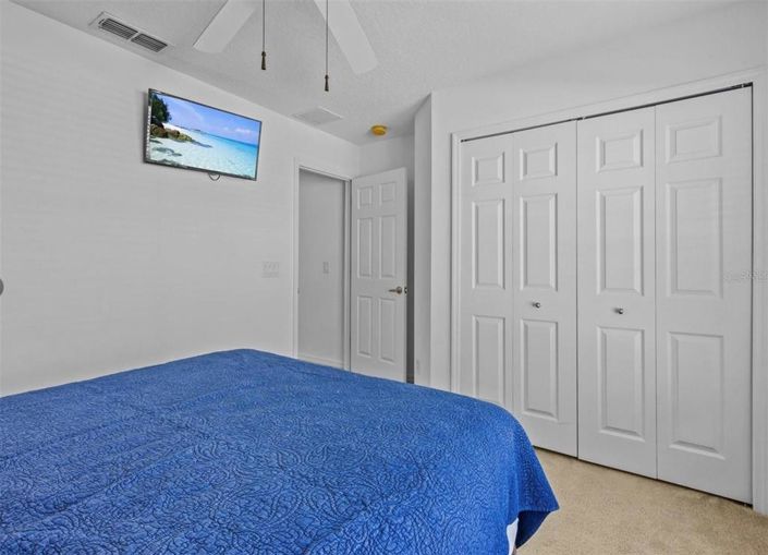 Image No.8-5 Bed Property for sale