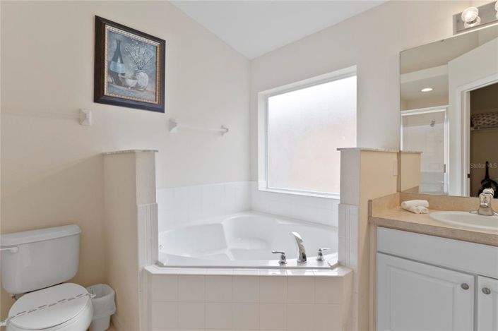 Image No.11-3 Bed Property for sale