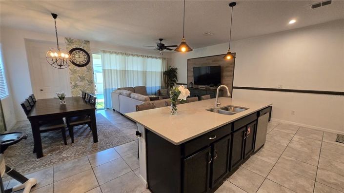 Image No.15-5 Bed Townhouse for sale