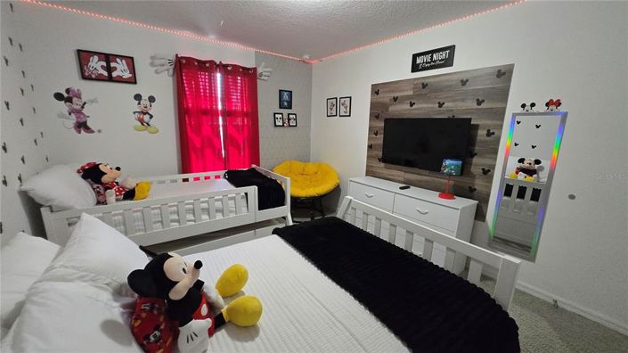 Image No.52-5 Bed Townhouse for sale