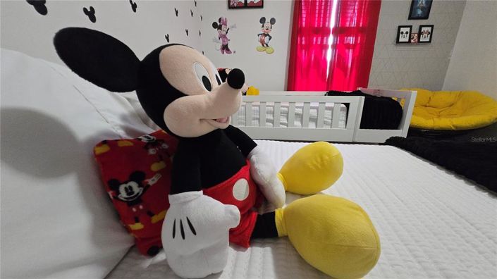 Image No.53-5 Bed Townhouse for sale