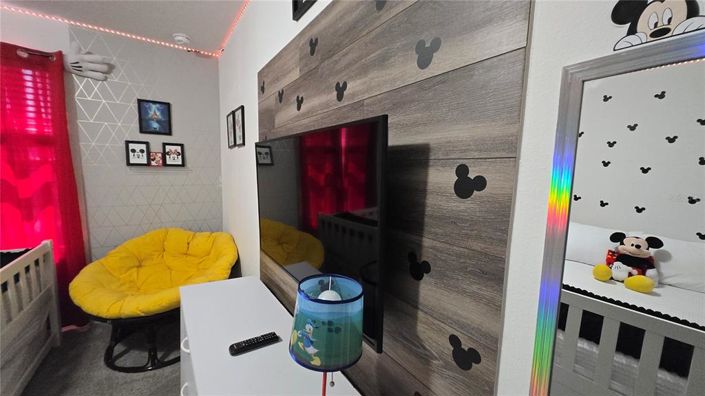 Image No.54-5 Bed Townhouse for sale