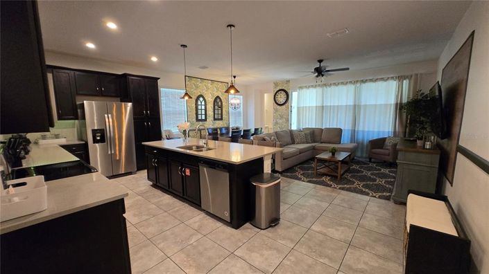 Image No.8-5 Bed Townhouse for sale