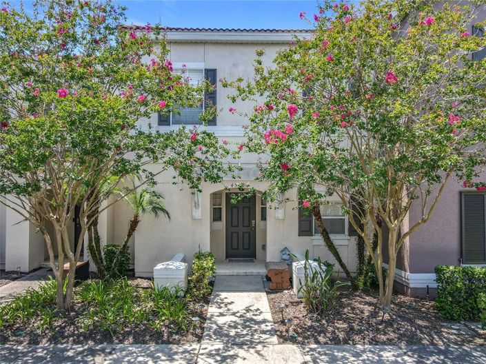 Image No.1-3 Bed Townhouse for sale