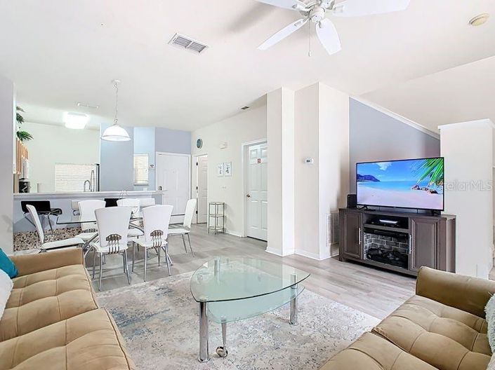 Image No.13-3 Bed Townhouse for sale