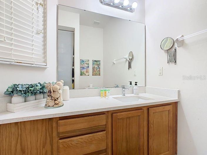 Image No.15-3 Bed Townhouse for sale