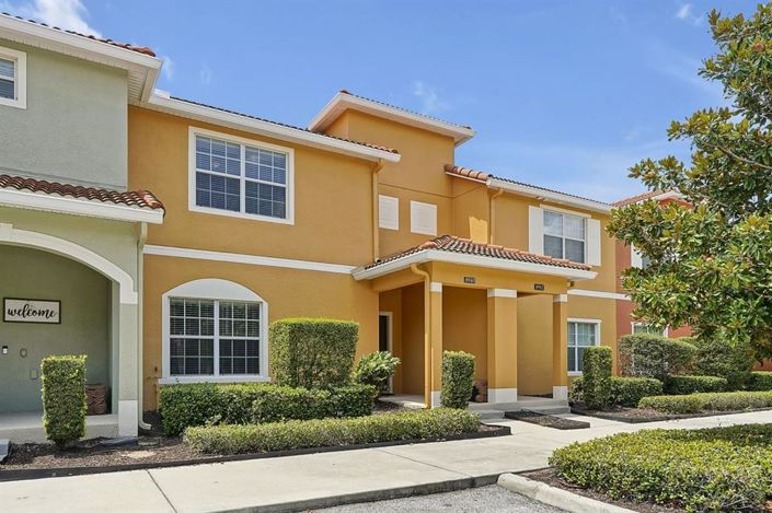 Image No.1-4 Bed Townhouse for sale