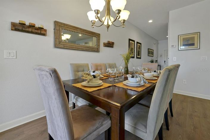 Image No.11-4 Bed Townhouse for sale