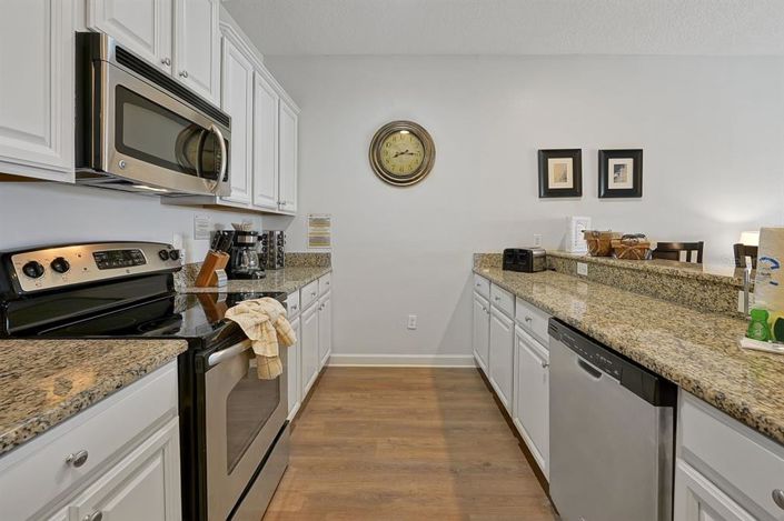 Image No.4-4 Bed Townhouse for sale