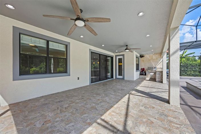 Image No.59-6 Bed Property for sale