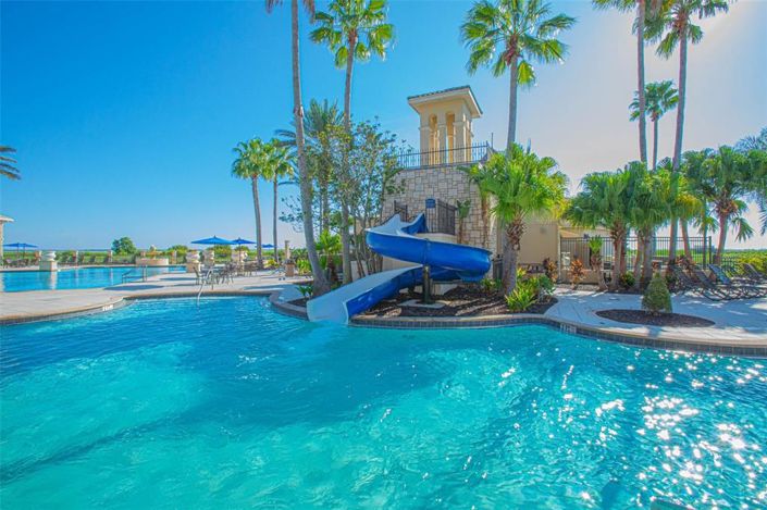 Image No.74-6 Bed Property for sale