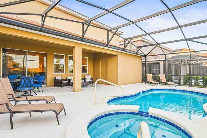 Image No.17-5 Bed Property for sale